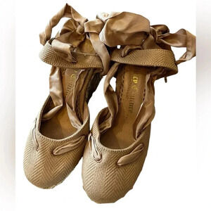 Juicy Couture  Smell like couture heels with ribbons ankle straps size 7